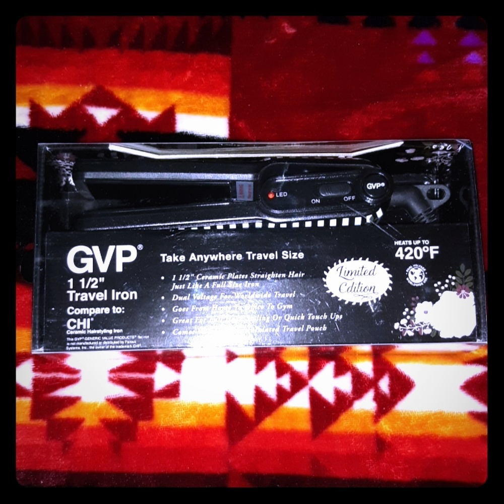 Travel size flat iron